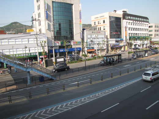군자교방향 용마초등학교 버스정류장. ⓒ박종태&#13;&#10;