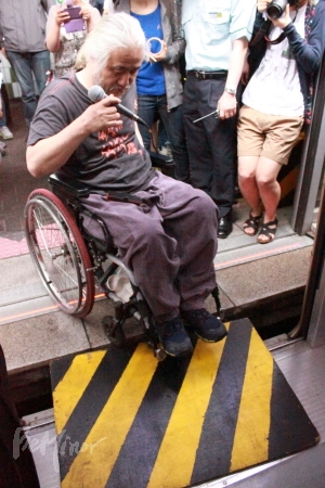 13697376793020.jpg